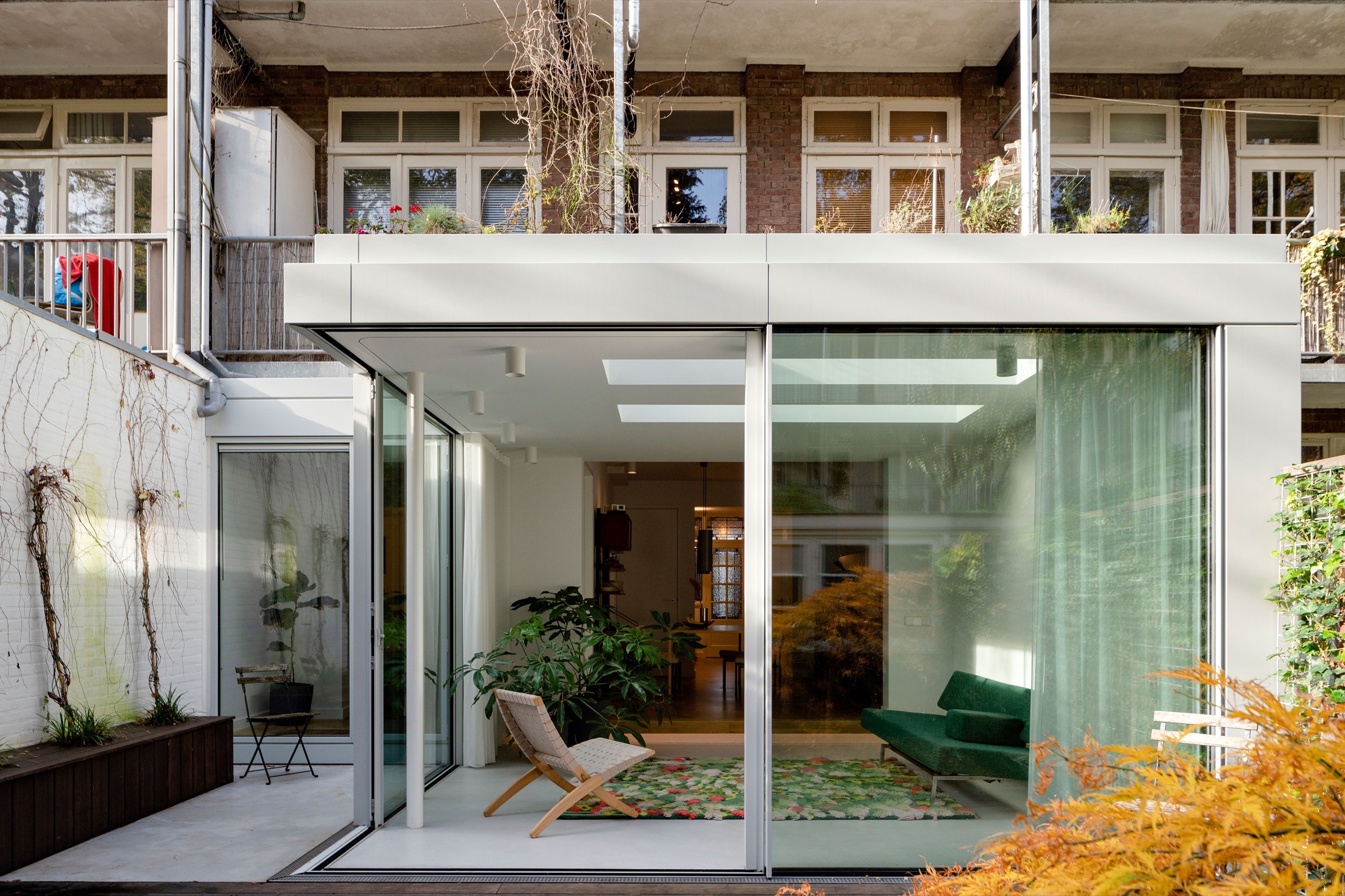 Light-filled Conservatory Room opening to a garden